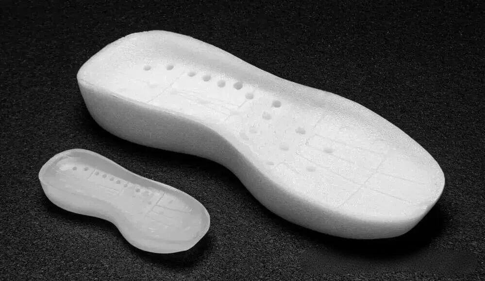 How Mature Is SCF Autoclave Supercritical Foaming for Footwear Midsole Materials yate news 2026.7.10 3